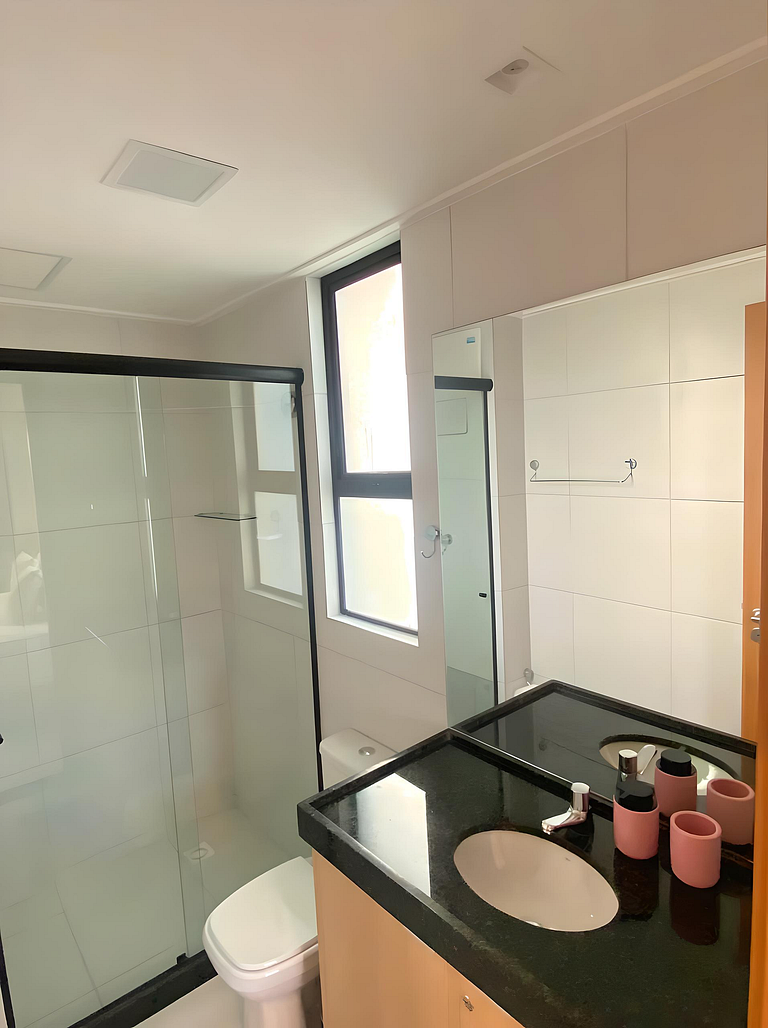 Flat Charmoso e Completo em Muro Alto - Makia B303 - Porto d