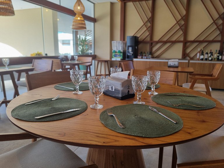 Flat Luxuoso para Casais em Muro Alto - MAKIA C324 - Porto d