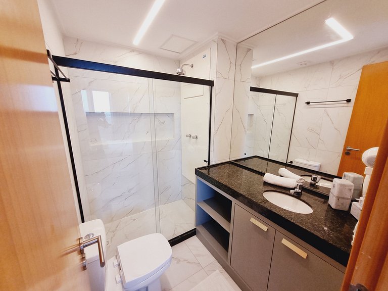 Flat Luxuoso para Casais em Muro Alto - MAKIA C322 - Porto d
