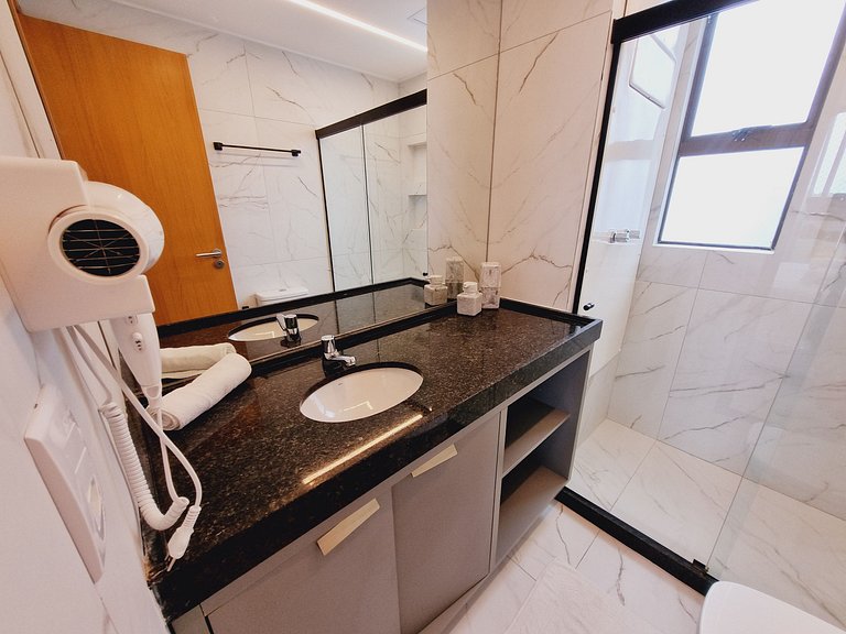 Flat Luxuoso para Casais em Muro Alto - MAKIA C324 - Porto d