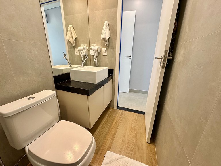 Lindo Flat 2Qt com Vista | Beach Class Summer A117 - By Anfi