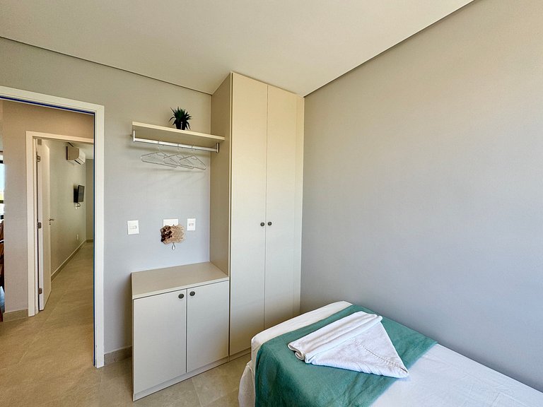 Lindo Flat 2Qt com Vista | Beach Class Summer A117 - By Anfi