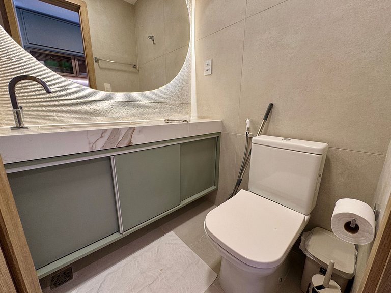 Luxuoso e Completo 2Qts Beira-Mar - Qt c/ Banheira