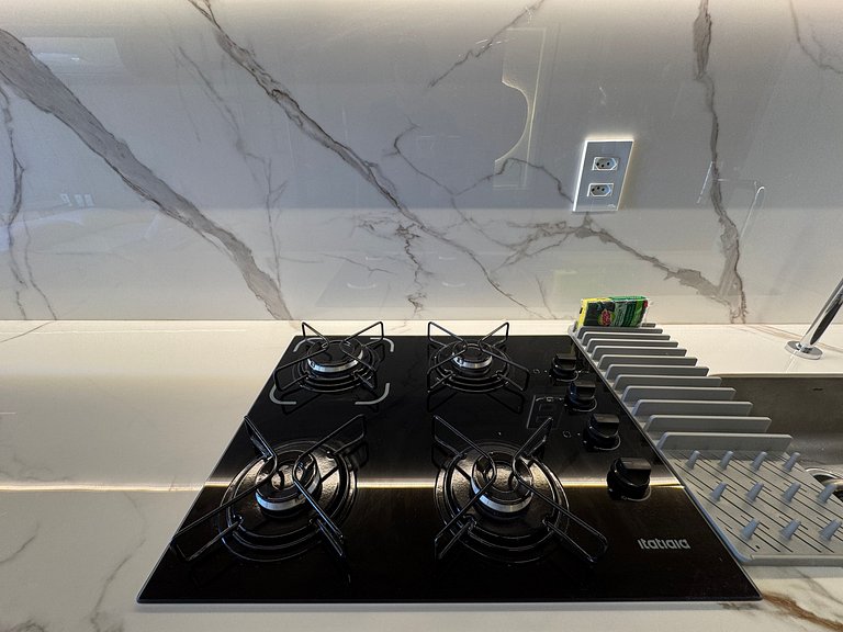 Luxuoso flat 2Qts na beiramar | Cupe Suítes 212 - By Anfitri