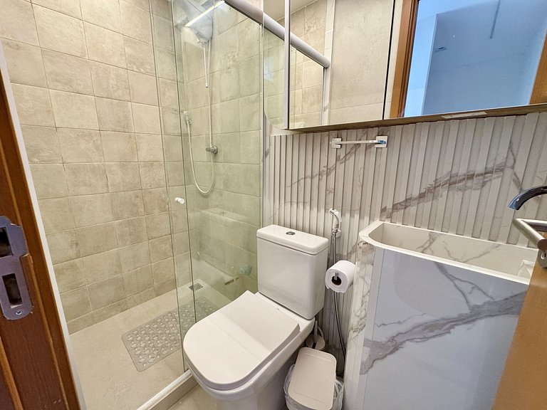 Luxuoso e Completo 2Qts Beira-Mar - Qt c/ Banheira
