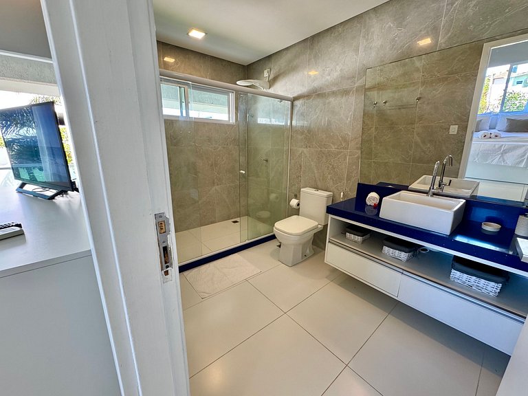 Linda Casa 5 Suítes entre o Rio e o Mar | Toquinho - Marinas