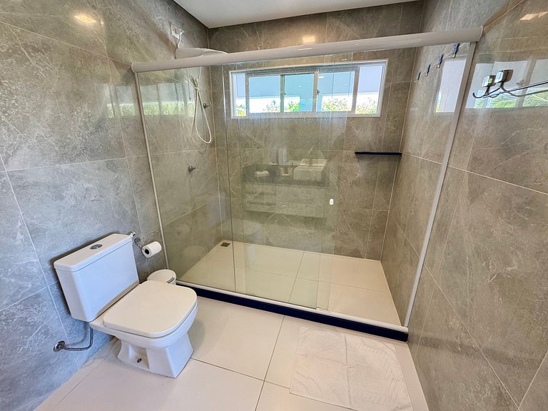 Linda Casa 5 Suítes entre o Rio e o Mar | Toquinho - Marinas