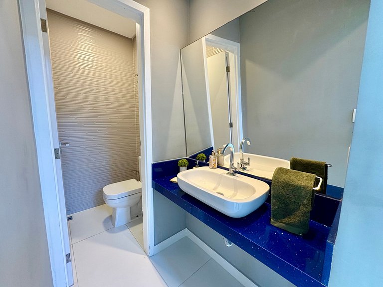 Linda Casa 5 Suítes entre o Rio e o Mar | Toquinho - Marinas