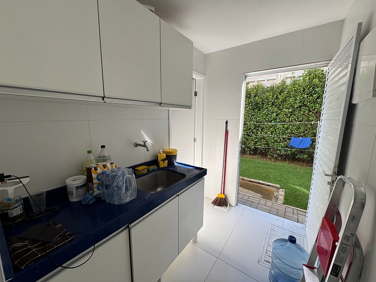 Linda Casa 5 Suítes entre o Rio e o Mar | Toquinho - Marinas