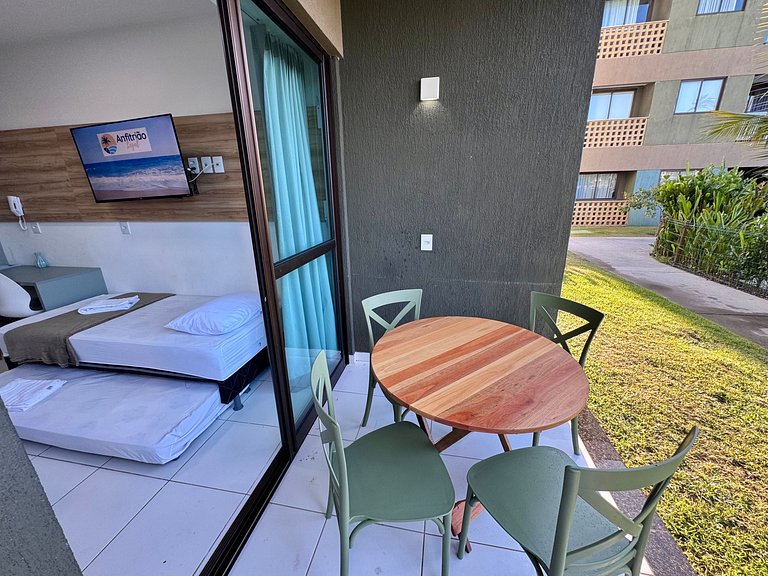 Lindo Flat Térreo com Vista p/ Piscina | Mana A019 - By Anfi