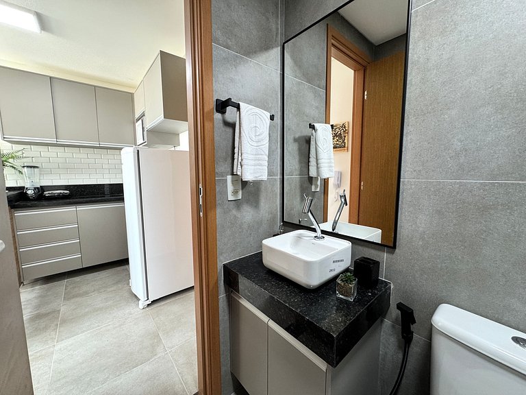 Charmoso Flat Próximo ao Mar | Marina do Cupe 208 - By Anfit