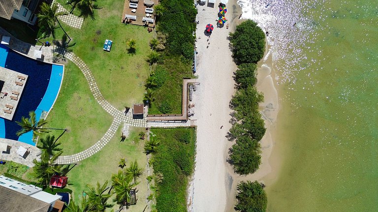 Terréo 2Qt c/ Varanda e Piscina Privada em Muro Alto | Polin