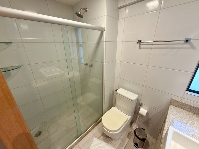 Terréo 2Qt c/ Varanda e Piscina Privada em Muro Alto | Polin
