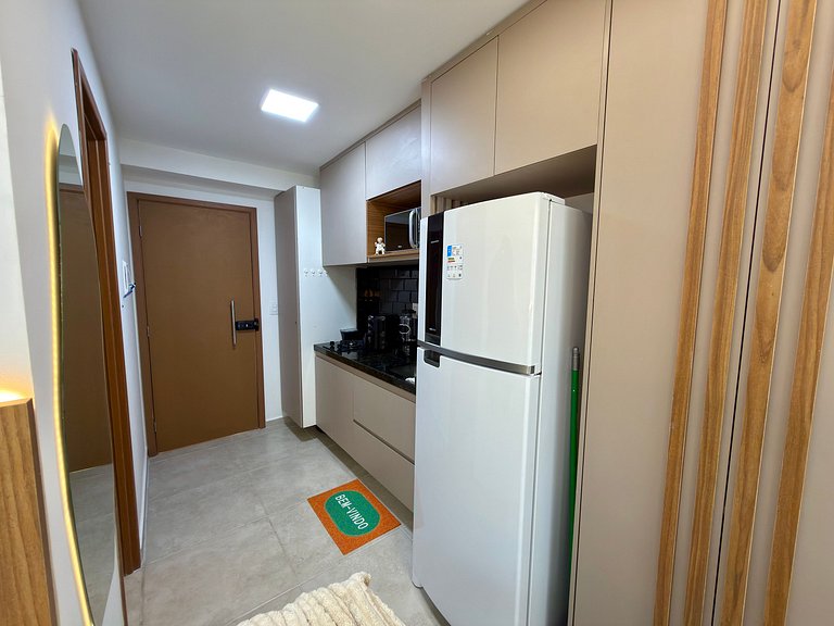 Apt c/ Varanda e Vista 300m do Mar | Max Carneiros F215 - By